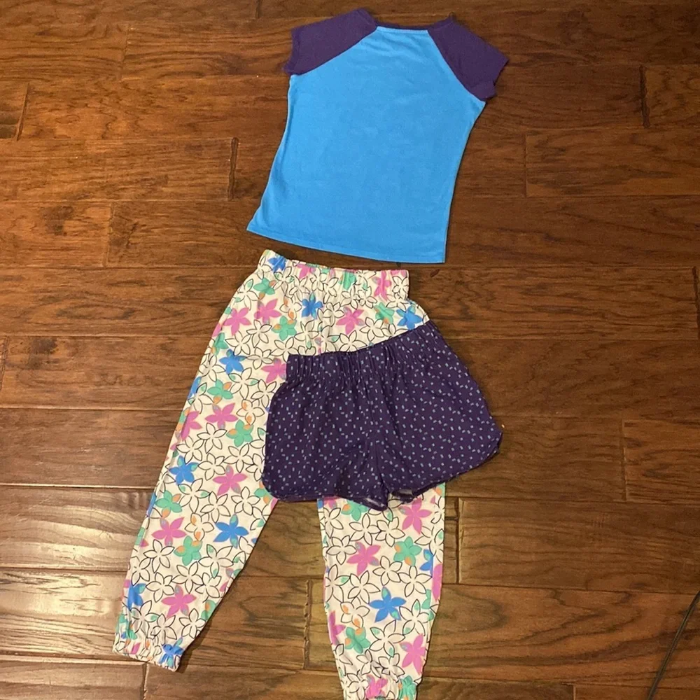 Cat & Jack pajama set shirt shorts & long pants blue purple & white floral Small
